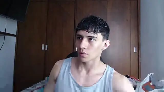 aresholland online show from March 5, 4:24 pm