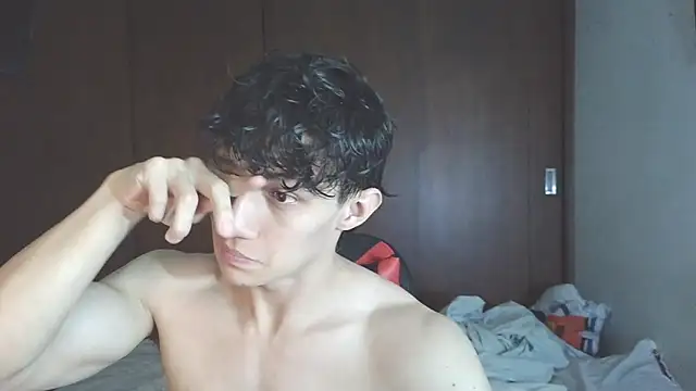 aresholland online show from December 19, 2:08 am