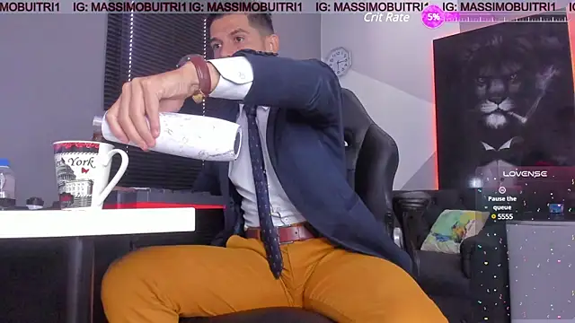 Snapshot of massimo_g chatting on March 8, 1:23 pm massimo g online show from March 8, 1:23 pm