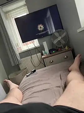 Just averagelad online show from January 5, 1:47 pm