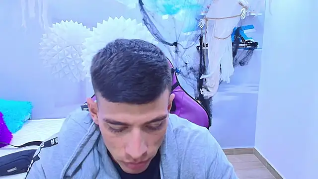 DEIBY BABY online show from October 31, 1:07 am