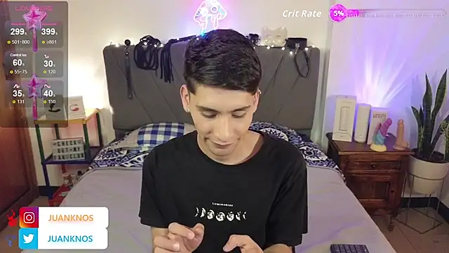 Snapshot of by_pandora chatting on September 22, 5:56 pm by pandora online show from September 22, 5:56 pm