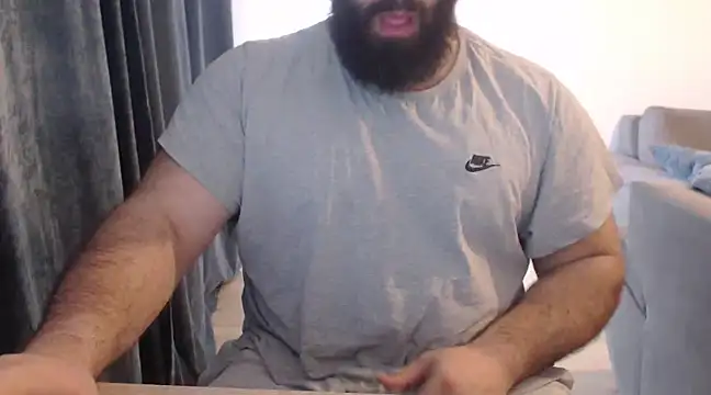 Snapshot of hugemachohandsome chatting on February 26, 11:52 am hugemachohandsome online show from February 26, 11:52 am