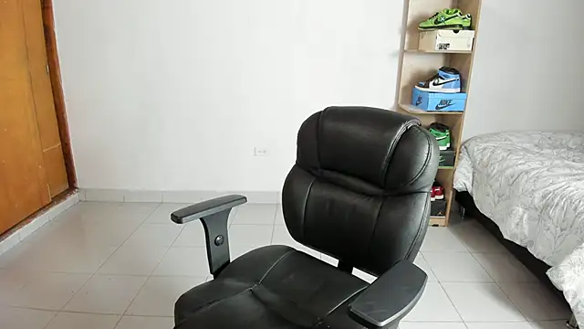 imtonny19 online show from January 31, 2:07 pm