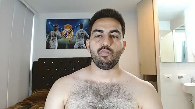 Snapshot of omarmohammedhot2 chatting on January 31, 2:49 pm omarmohammedhot2 online show from January 31, 2:49 pm