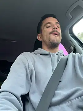 julian333 online show from March 18, 4:50 pm