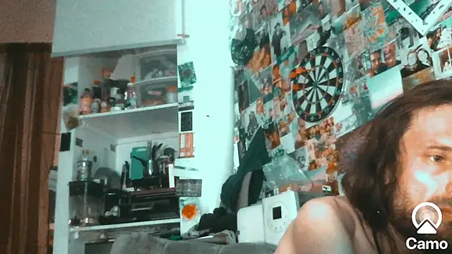Snapshot of DownstairsSky chatting on September 19, 10:48 am DownstairsSky online show from September 19, 10:48 am