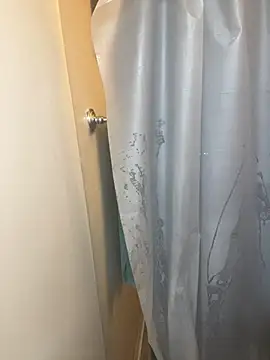 demonslayerr999 online show from February 7, 4:46 pm