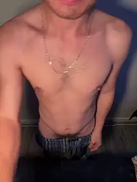 demonslayerr999 online show from December 12, 6:42 pm