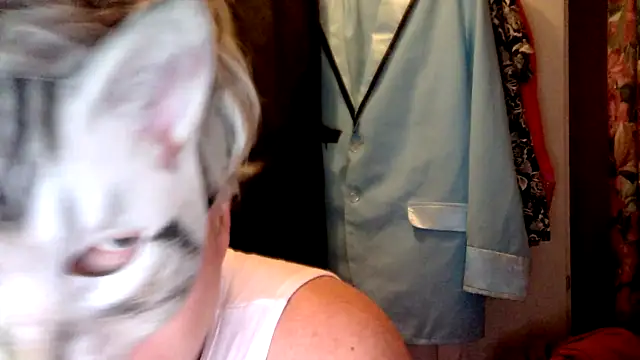 Sigorius online show from February 15, 11:46 pm