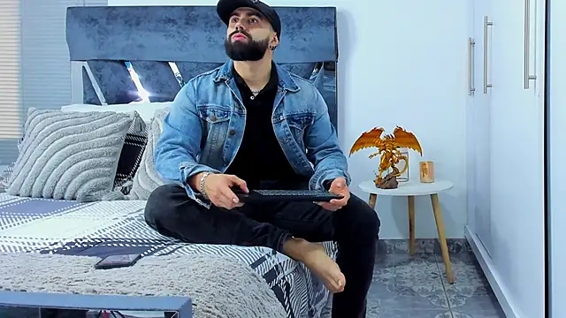 Zack Froone online show from February 18, 2:04 pm