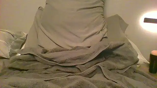 bigdeal698 online show from October 2, 6:39 am