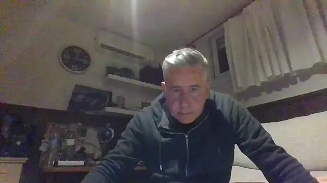 Snapshot of fransexdol chatting on December 5, 10:56 pm fransexdol online show from December 5, 10:56 pm