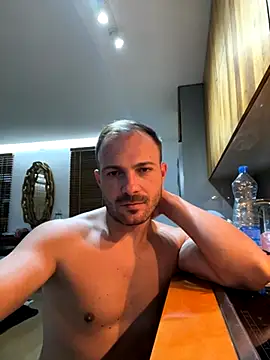 Snapshot of Adventurehotman chatting on September 24, 9:57 pm Adventurehotman online show from September 24, 9:57 pm