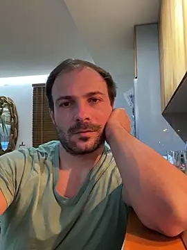 Snapshot of Adventurehotman chatting on February 6, 11:58 pm Adventurehotman online show from February 6, 11:58 pm