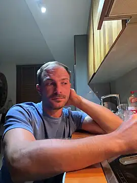 Snapshot of Adventurehotman chatting on September 9, 12:10 am Adventurehotman online show from September 9, 12:10 am