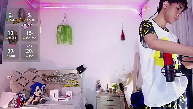 huge armound online show from April 12, 5:53 am