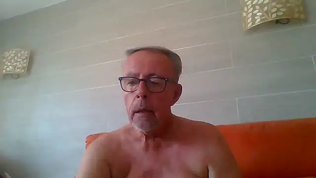 tuggy59 online show from July 9, 8:18 am