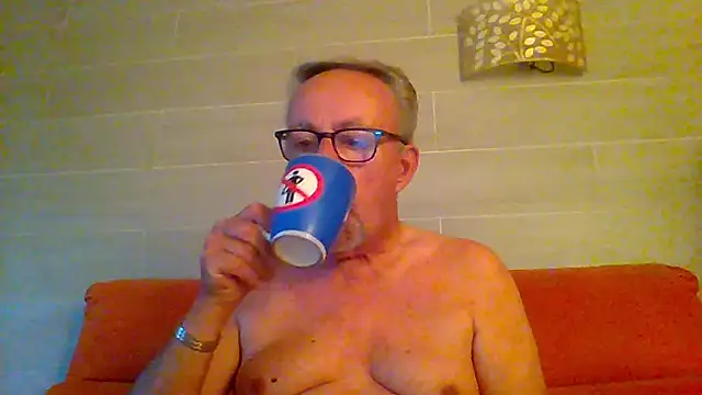 tuggy59 online show from May 26, 5:03 am