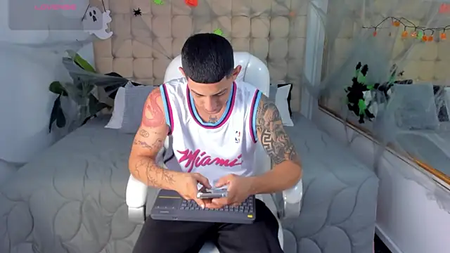 Alex cute77 online show from October 29, 11:46 am