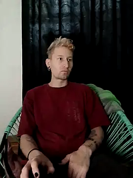 Snapshot of Vlad_goetia chatting on October 8, 9:52 pm Vlad goetia online show from October 8, 9:52 pm