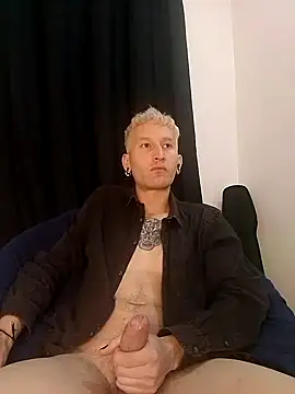 Snapshot of Vlad_goetia chatting on October 11, 1:42 am Vlad goetia online show from October 11, 1:42 am