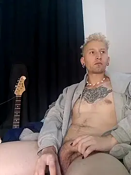 Snapshot of Vlad_goetia chatting on October 15, 1:24 am Vlad goetia online show from October 15, 1:24 am