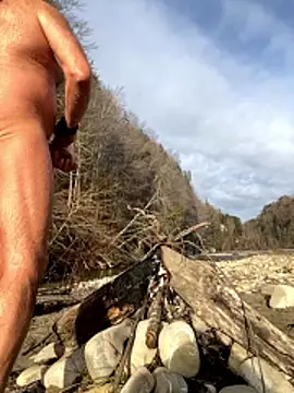 artXhibitor online show from November 28, 1:13 pm