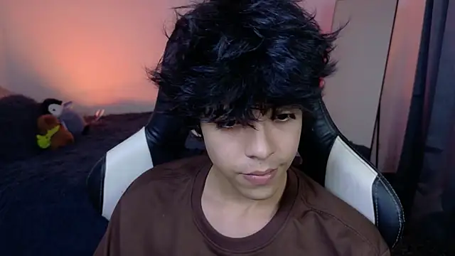 Alan26  online show from April 2, 7:16 am