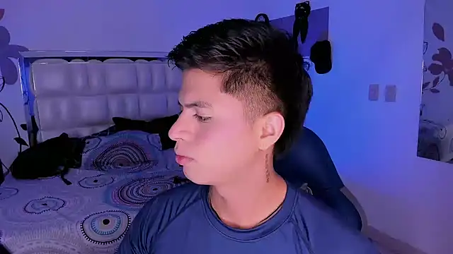 Snapshot of Niicky1_ chatting on February 26, 9:25 pm Niicky1 online show from February 26, 9:25 pm