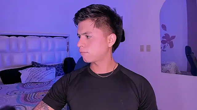 Snapshot of Niicky1_ chatting on February 27, 8:42 pm Niicky1 online show from February 27, 8:42 pm