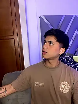 Snapshot of Niicky1_ chatting on December 2, 8:53 pm Niicky1 online show from December 2, 8:53 pm