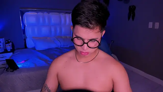 Snapshot of Niicky1_ chatting on September 18, 4:14 am Niicky1 online show from September 18, 4:14 am