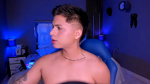 Snapshot of Niicky1_ chatting on September 24, 3:28 am Niicky1 online show from September 24, 3:28 am