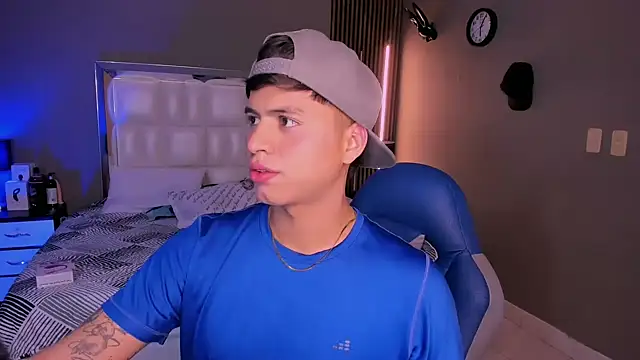 Snapshot of Niicky1_ chatting on March 10, 8:56 pm Niicky1 online show from March 10, 8:56 pm