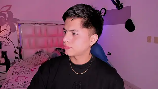 Snapshot of Niicky1_ chatting on December 3, 9:12 pm Niicky1 online show from December 3, 9:12 pm