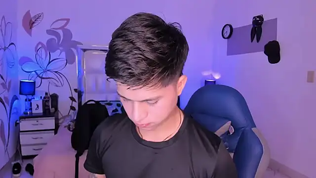 Snapshot of Niicky1_ chatting on January 25, 9:14 pm Niicky1 online show from January 25, 9:14 pm