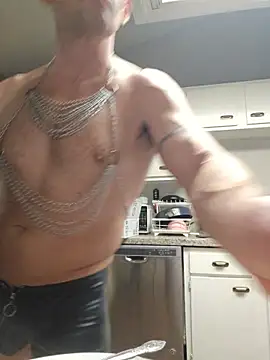 luvs2cumm69 online show from March 27, 7:04 pm