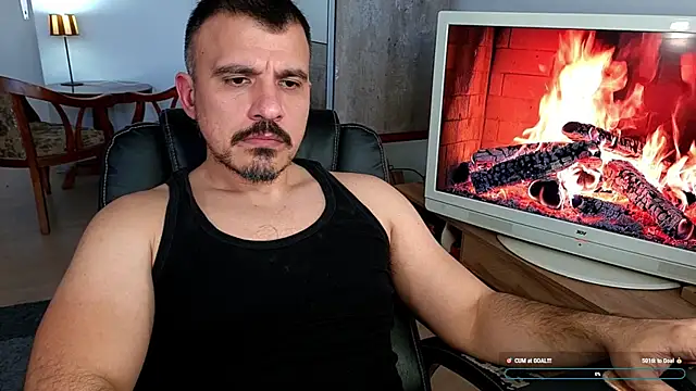 officeman7 online show from April 15, 4:07 pm