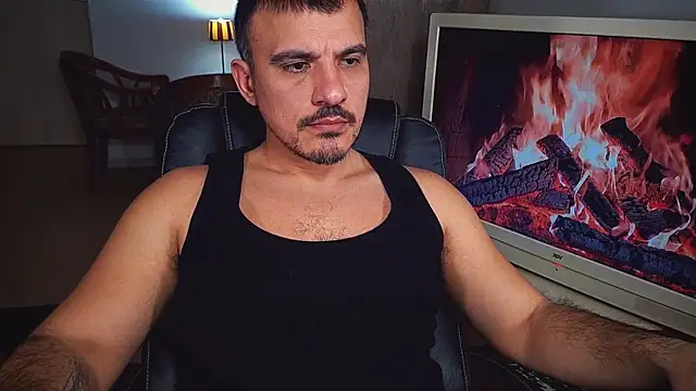 officeman7 online show from January 19, 4:36 pm