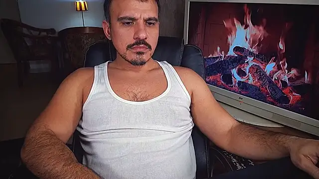 officeman7 online show from December 27, 5:37 pm