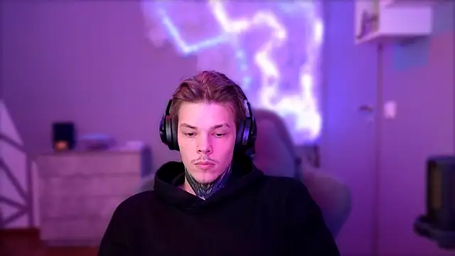 DENIS HERE online show from December 14, 10:24 am