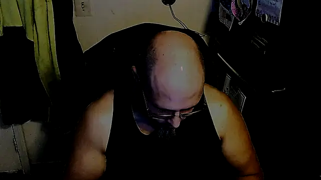 KrazyLegz online show from November 29, 4:31 pm