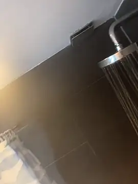 LivingLegend1978 online show from April 5, 11:29 am