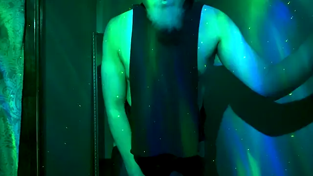 Snapshot of CloudyBoy_Toy chatting on February 19, 4:44 am CloudyBoy Toy online show from February 19, 4:44 am