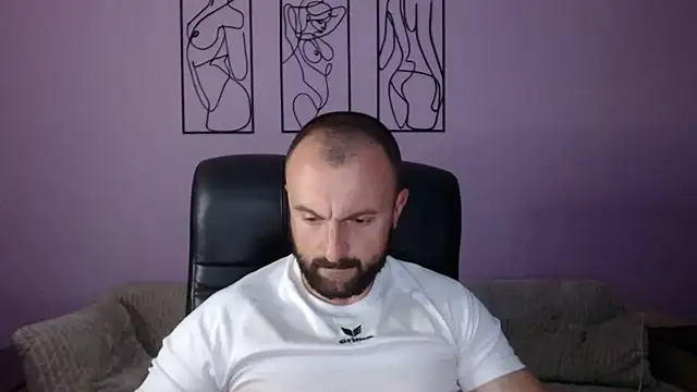 brindlefly6969 online show from June 24, 11:24 am