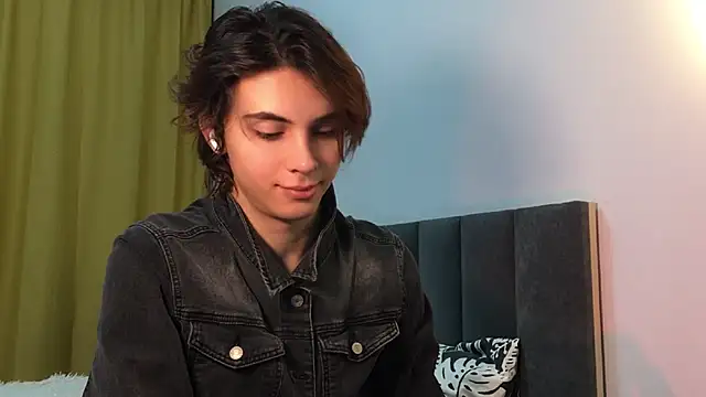 k0sta  online show from January 17, 10:27 pm