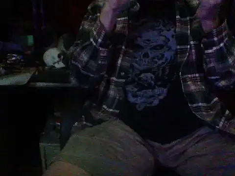 Snapshot of mrdemoncrowly chatting on October 15, 5:04 am mrdemoncrowly online show from October 15, 5:04 am