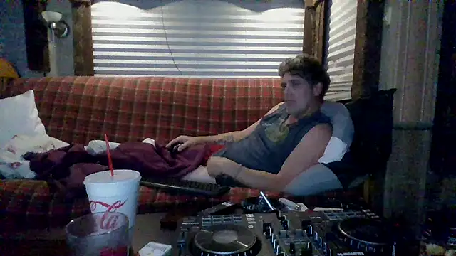 lateniter online show from November 29, 11:12 am