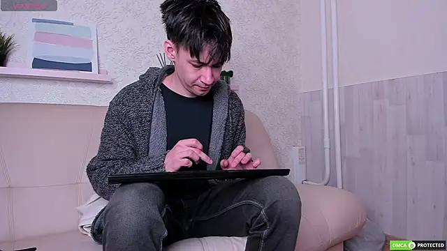 CalvinOwens online show from March 7, 3:29 am